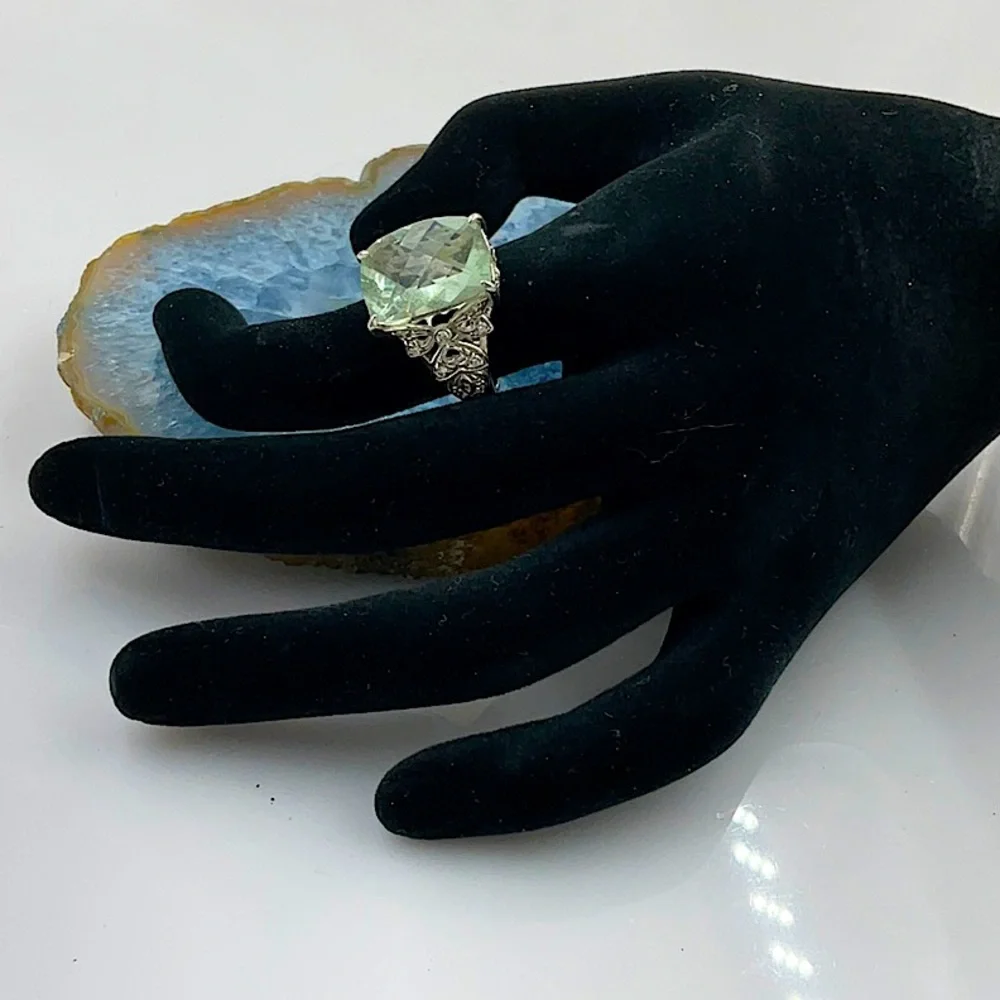 Vtg. Sterling Silver Green Amethyst Ring Size 7 1/2 (Size 7.5) - Picture 11 of 11